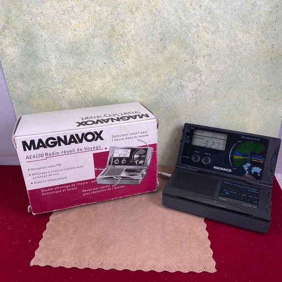 Magnavox Portable Audio & Video Vintage Portable Magnavox World Time Alarm Clock With Fm
